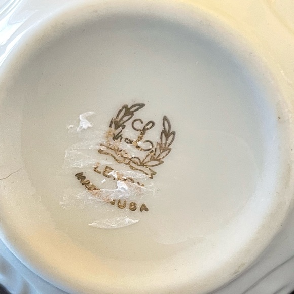 Lenox cottage design creamer. - Picture 4 of 5